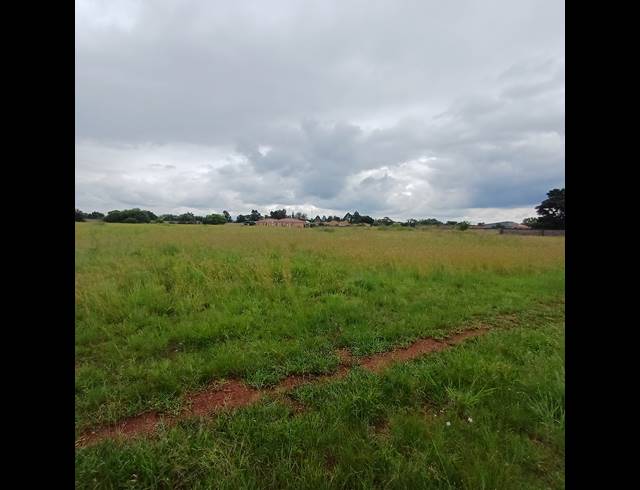 16,170M² VACANT LAND FOR SALE IN KOOKRUS